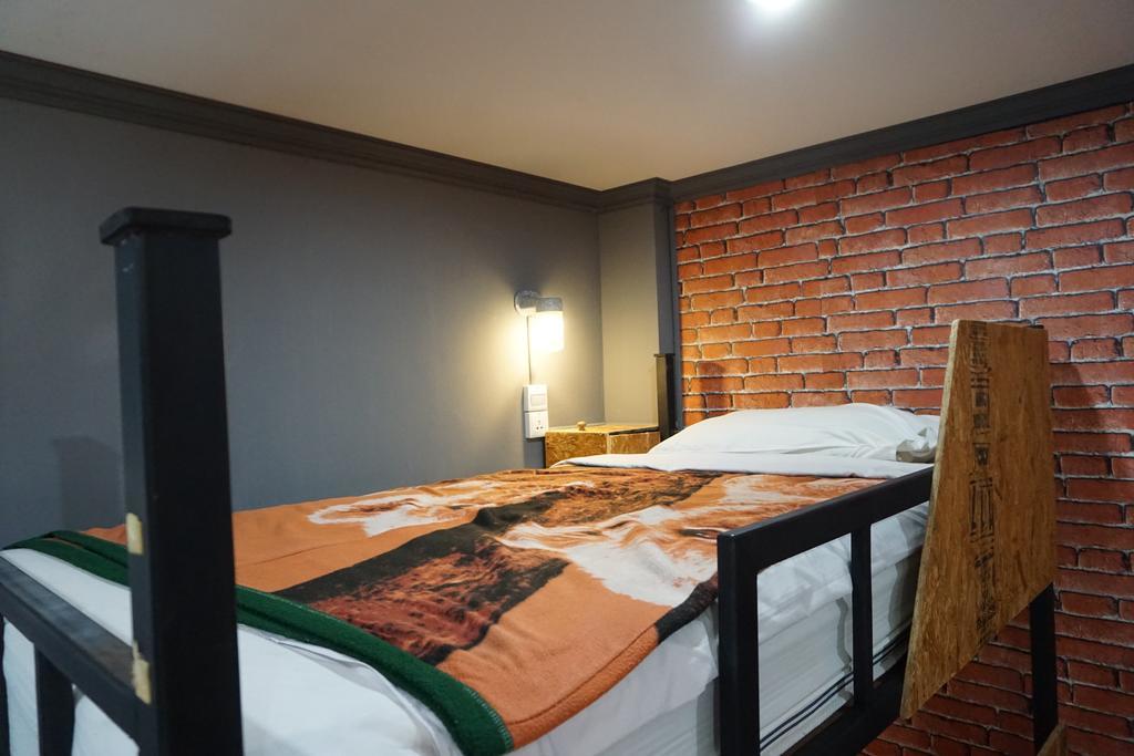 Baanlansa Bed&Bar Hotel Чиангмай Екстериор снимка
