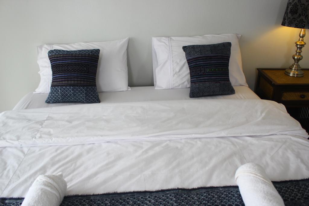 Baanlansa Bed&Bar Hotel Чиангмай Екстериор снимка