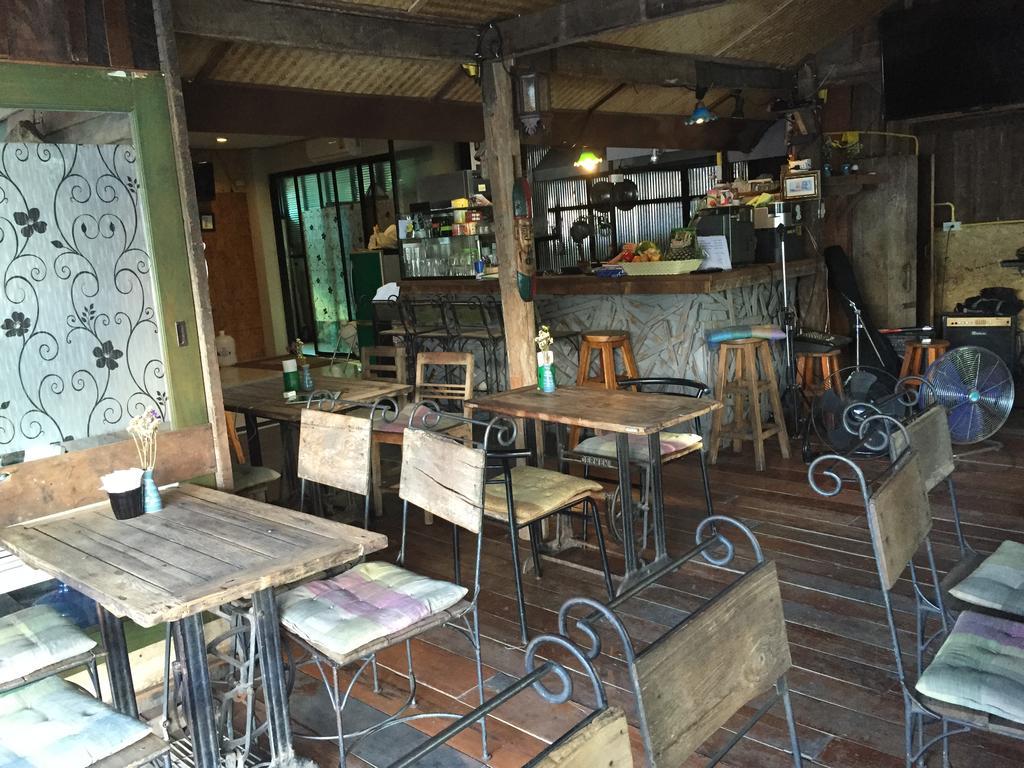 Baanlansa Bed&Bar Hotel Чиангмай Екстериор снимка